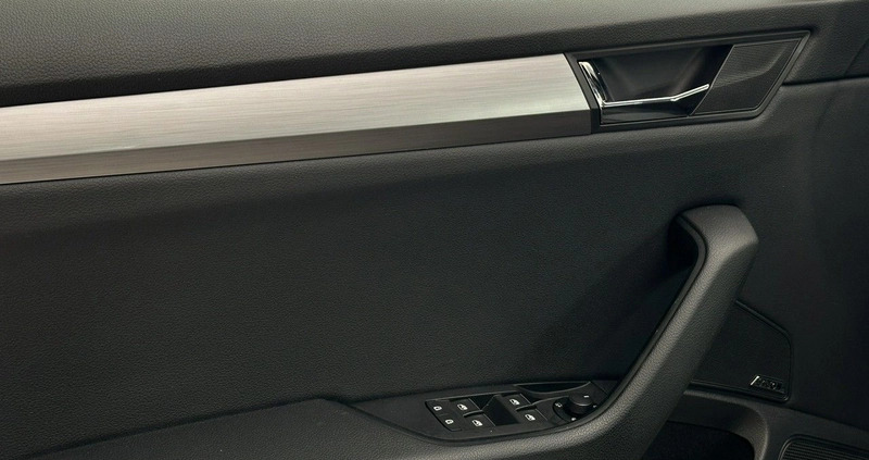 Skoda Superb cena 99900 przebieg: 135160, rok produkcji 2019 z Mogilno małe 781